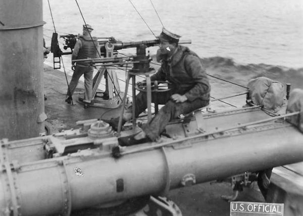 Torpedo director on the deck of the US destroyer USS Whipple