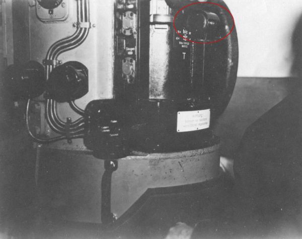 The type StaS C/2 periscope with the gear showing the true bearing visible
